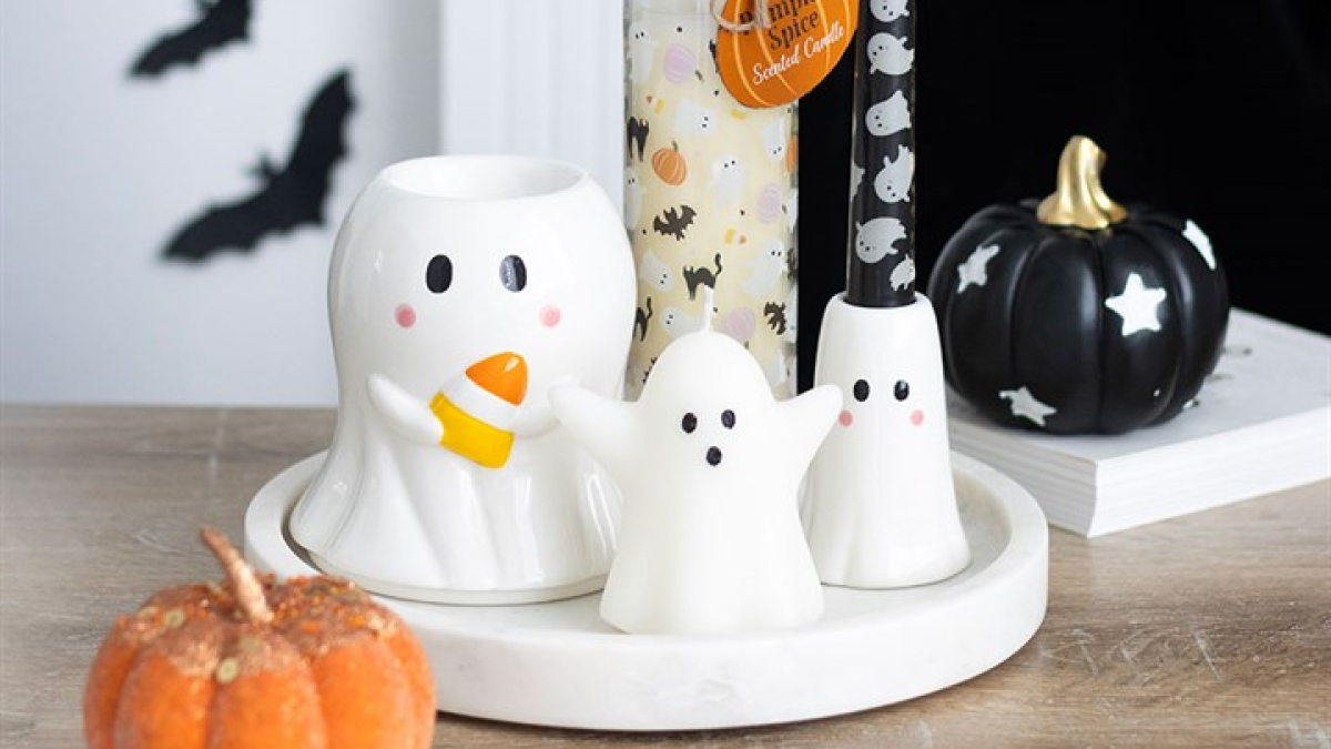 Sweet Ghost Shaped Candle